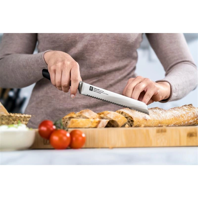 Zwilling - nóż do pieczywa 20 cm czarny All * Star