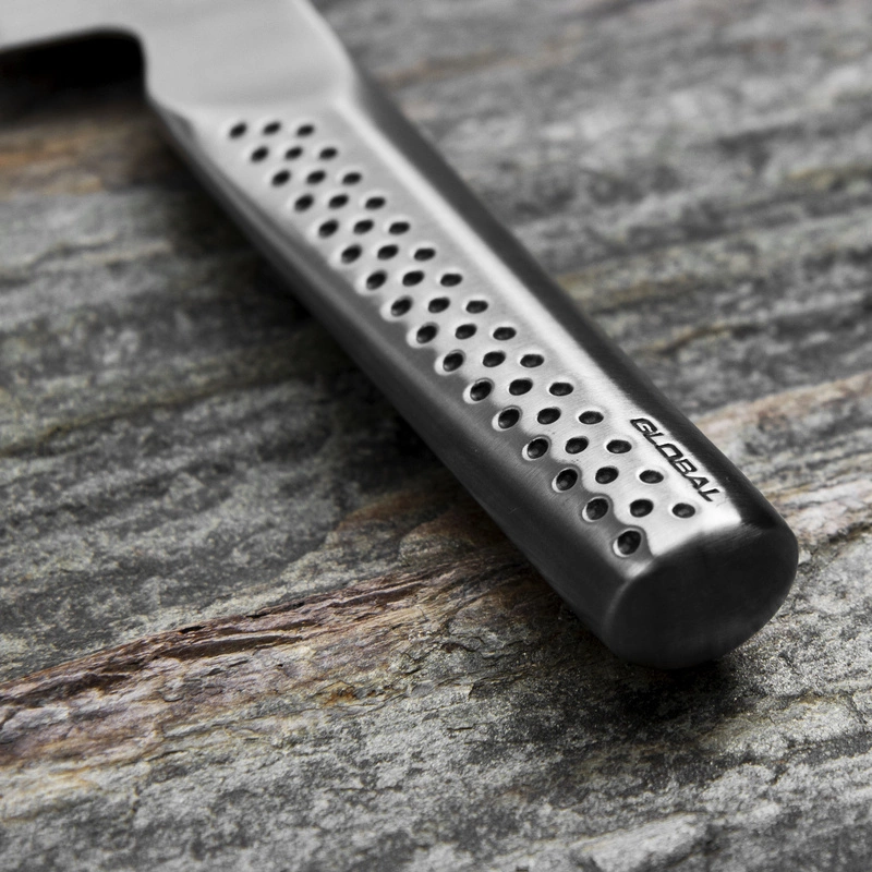 Global - Ukon Nóż Santoku żłobiony 14 cm