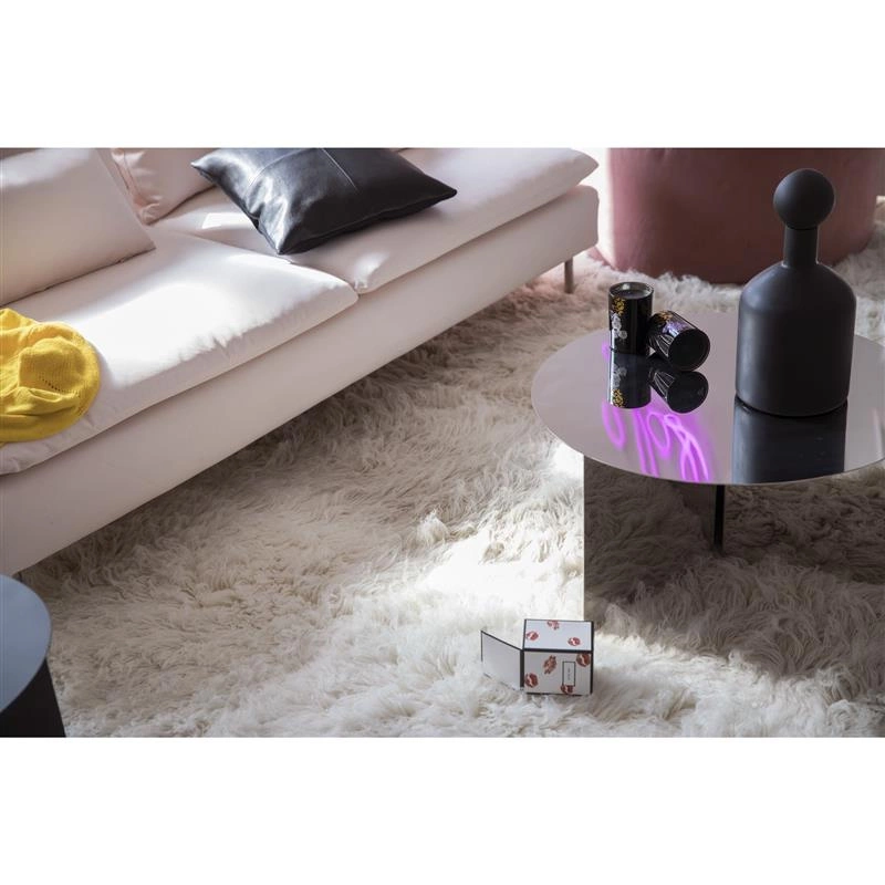 Victorian - świeca zapachowa Splendid: czerwona porzeczka, do 45 godzin, śred. 8 x 10,5 cm Splendid