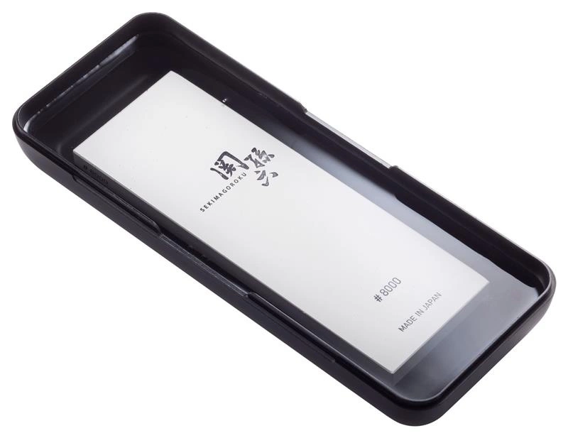 KAI - Kamień do ostrzenia 8000 w etui Seki Magoroku