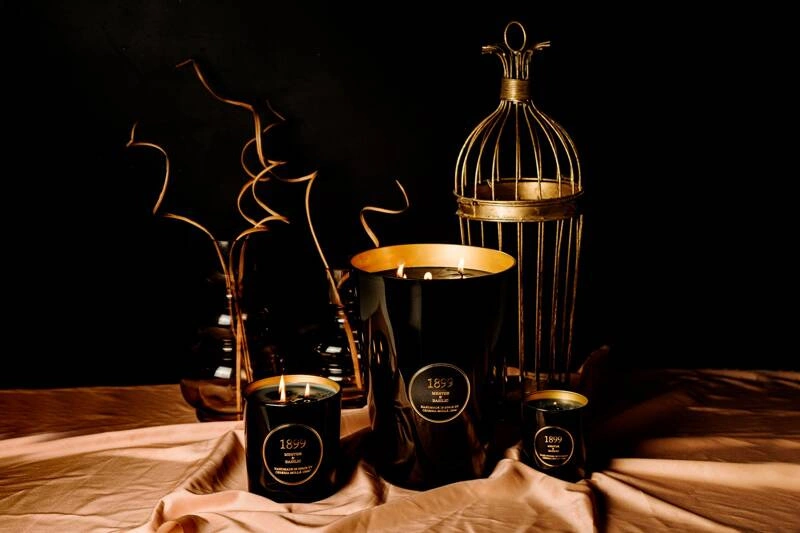 Cereria Molla - Świeca XL 600 gr. Menthe and Basilic