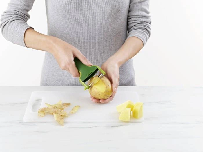 Joseph Joseph - Obieraczka prosta z osłoną ostrza Safe Store