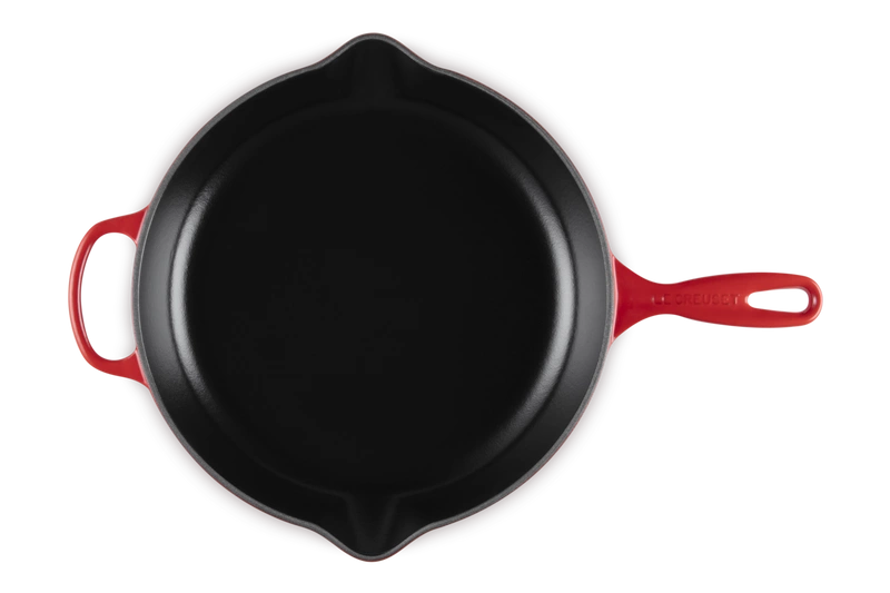 Le Creuset - patelnia Signature niska żeliwna 30 cm Wiśniowy