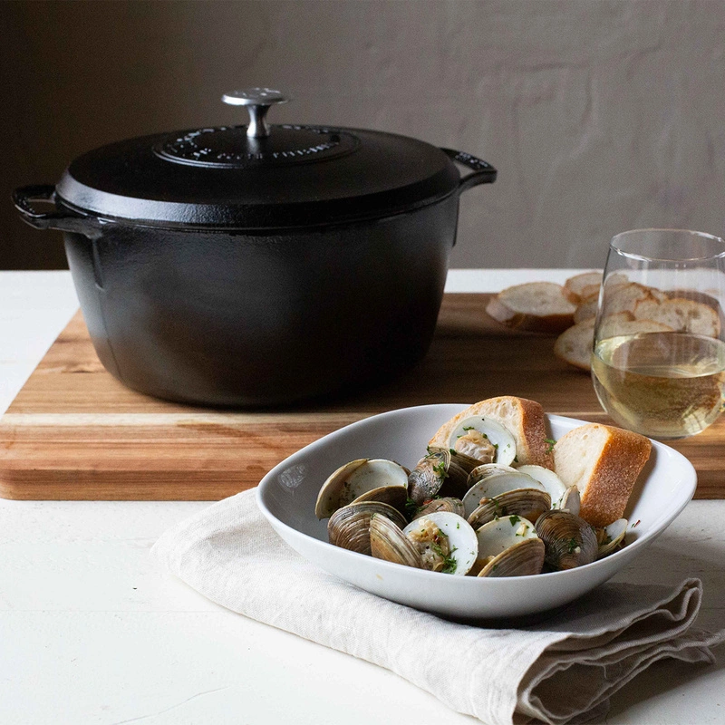 Lodge - Kociołek żeliwny 5,2 L BLACKLOCK