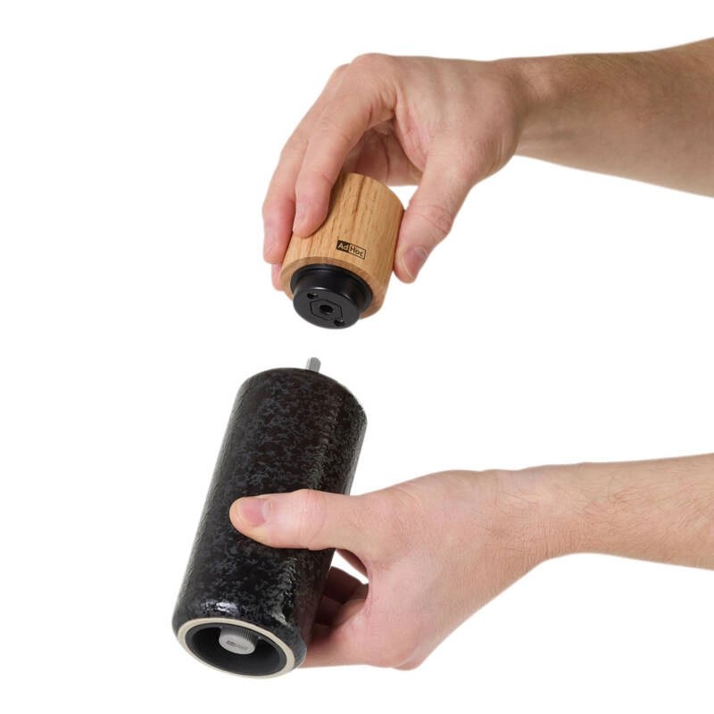 AdHoc - Młynek do pieprzu lub soli Yara, czarny