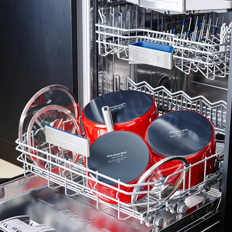 KitchenAid - Rondel emaliowany 2L 18 cm czerwony