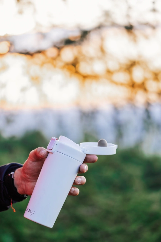 Vialli Design - Kubek termiczny 400ml FUORI biały