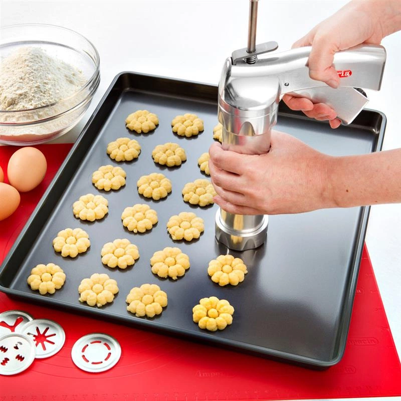 Imperia - Mata silikonowa + Wałek do makaronu