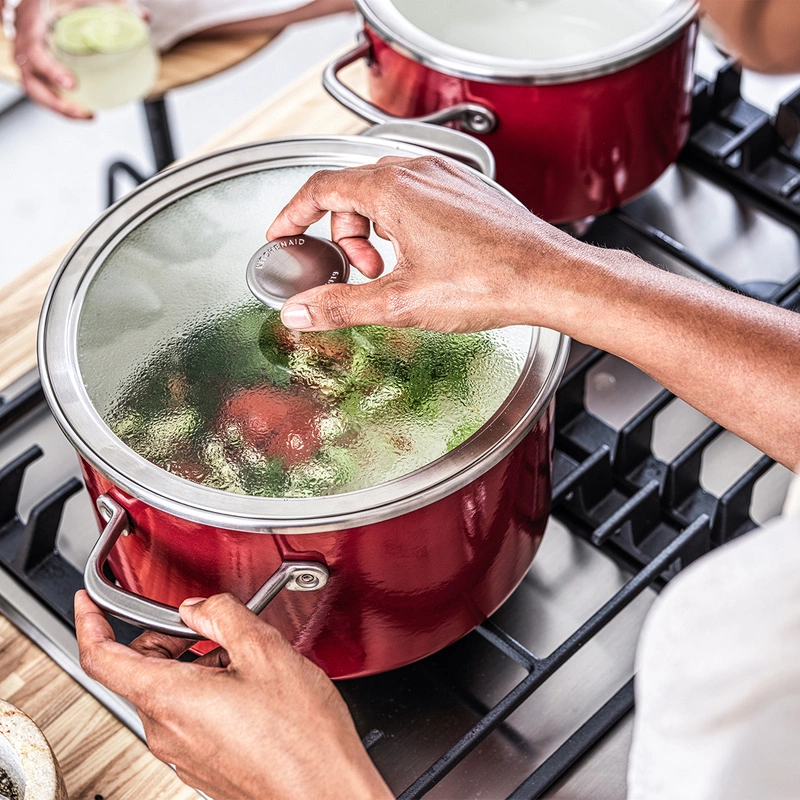 KitchenAid - Garnek emaliowany z pokrywką 6L czerwony