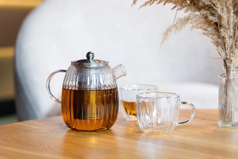 Vialli Design - Dzbanek do herbaty dzbanek Tulip 1000 ml