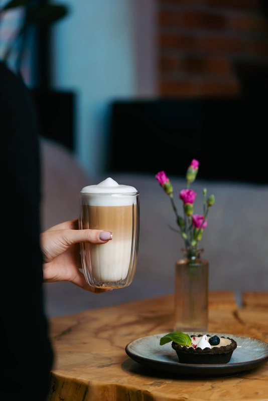 Vialli Design - Komplet 2 szklanek wysokich Tulip 350 ml