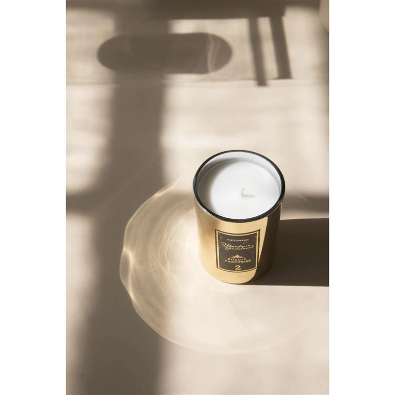 Victorian - świeca zapachowa Mandarin Sandalwood: sandałowiec i mandarynka, do 45 godzin, śred. 8 x 10,5 cm Marble