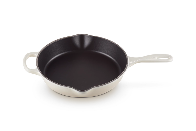 Le Creuset - patelnia żeliwna o smażenia i serwowania 26 cm meringue