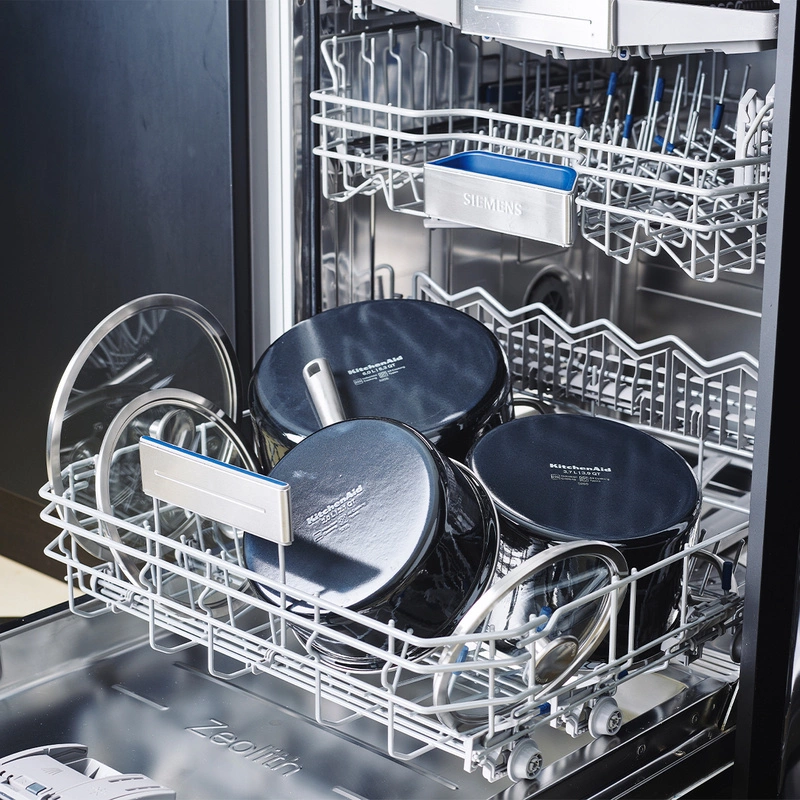 KitchenAid - Rondel emaliowany 2,4L 20cm czarny