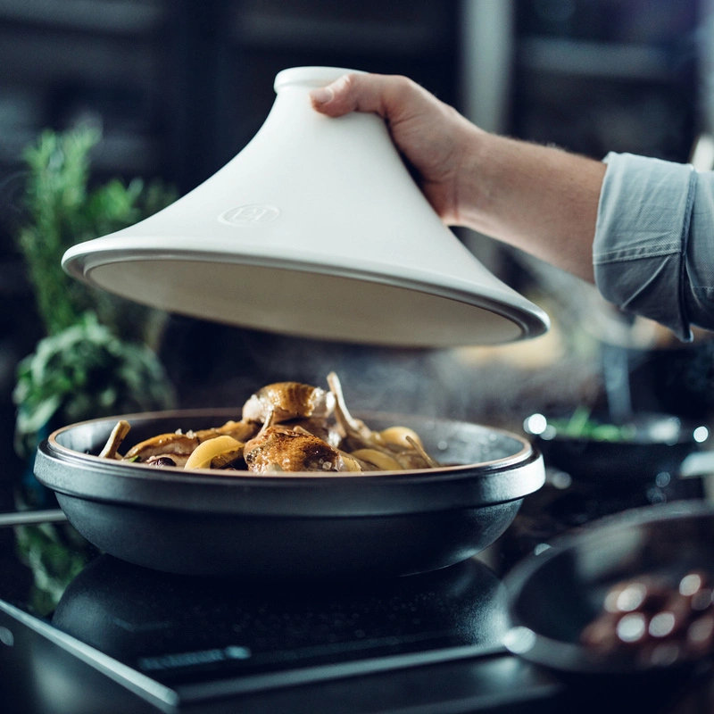 Emile Henry - Tagine Delight indukcja 26cm 2L - czerwono - czarny