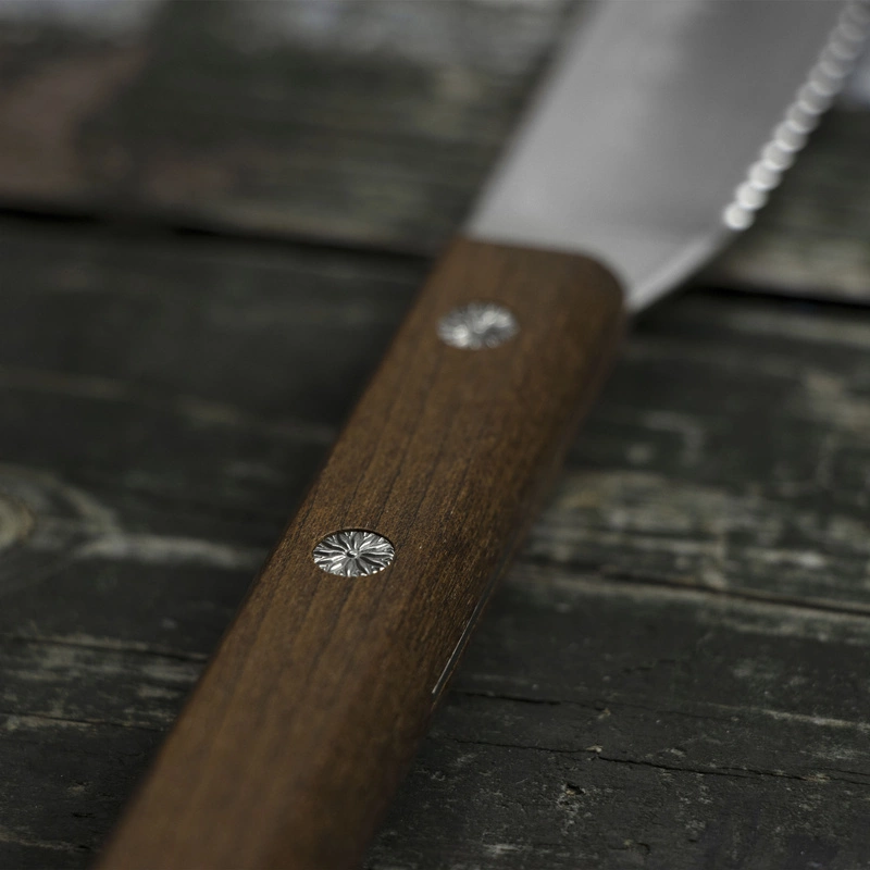 Kanetsune - AUS-8 Nóż kuchenny uniwersalny ząbkowany 11 cm