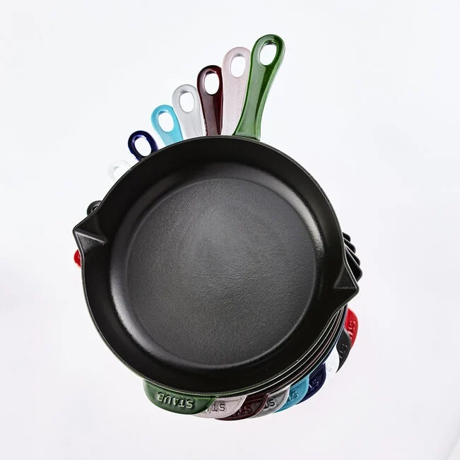 Staub - żeliwna patelnia do smażenia czarna 26 cm