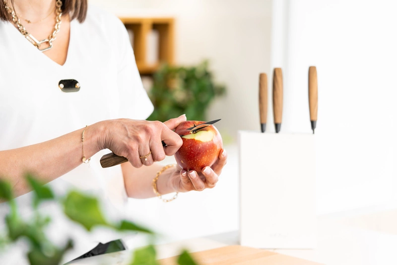 Vialli Design - Zestaw noży w białym bloku 5 szt. Soho