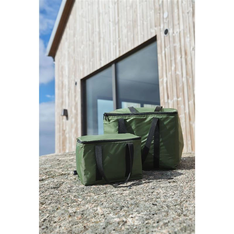 Sagaform - torba termiczna na 6 puszek 0,5 l, 24 x 15 x 17 cm, 3,2 l, zielona Outdoor Eating