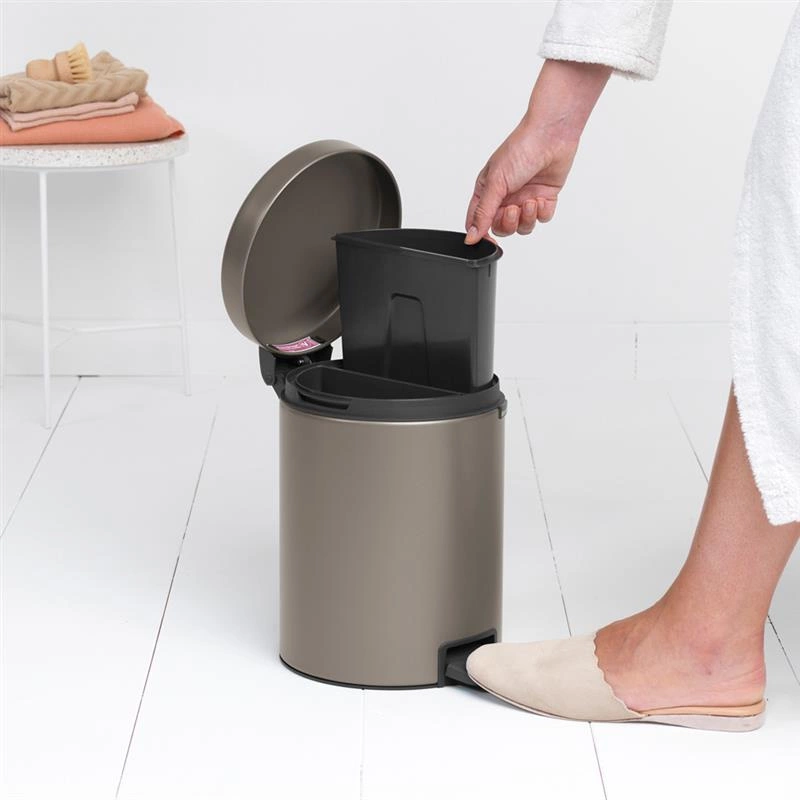 Brabantia - Kosz pedałowy do segregacji New Icon 2 x 2L Platynowy