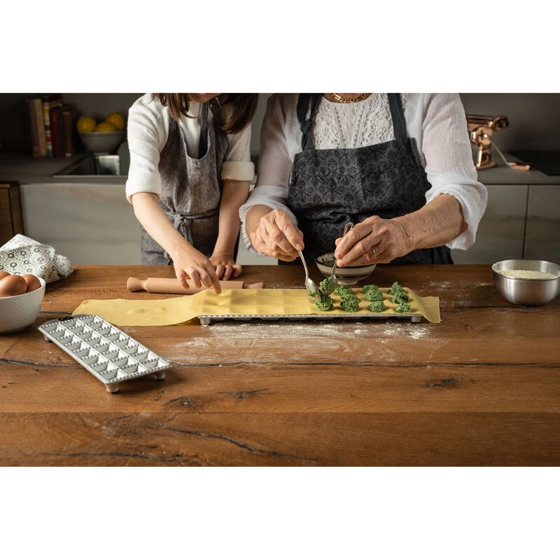 Marcato - Forma do ravioli w kwadratach 25 mm x 48 szt