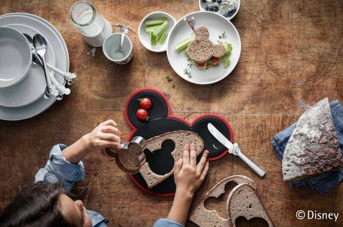 WMF - Zestaw 4 łyżeczek+ solniczka,Myszka Miki