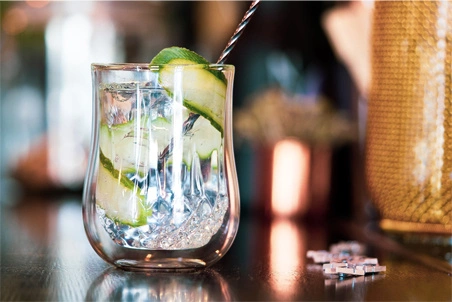 Vialli Design - Zestaw 2 szklanek z podwójną ścianką Diamante 300 ml