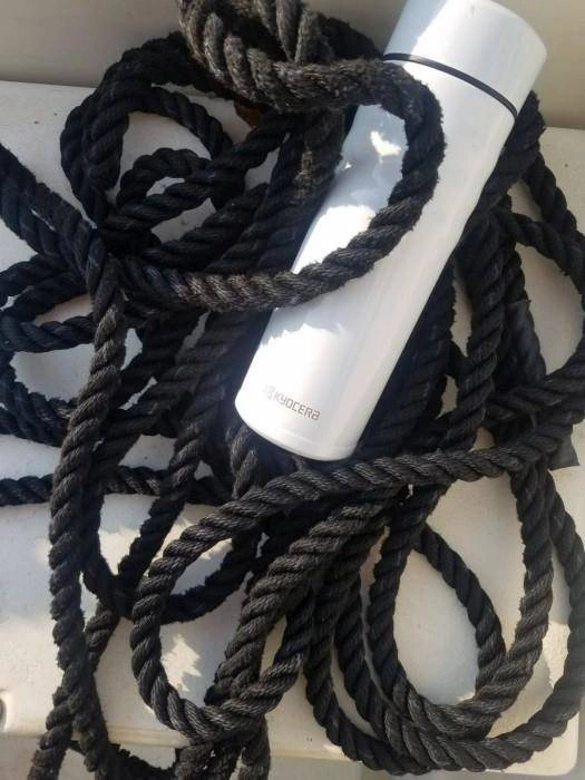 Kyocera - Kubek termiczny 350 ml Twist Top, biały