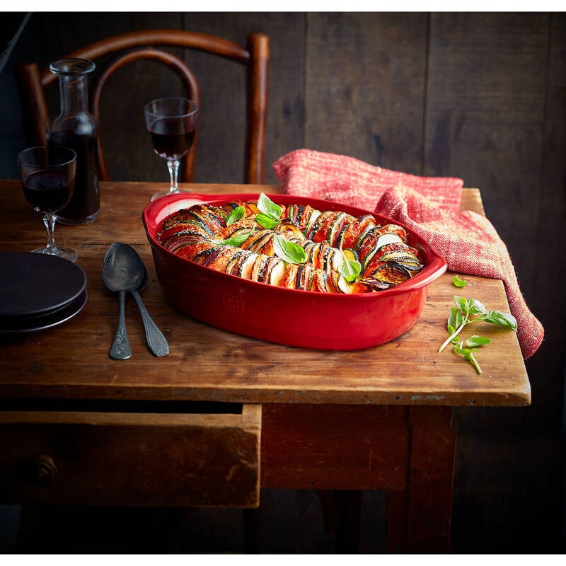 Emile Henry - Owalne naczynie do zapiekania - 35x22,5 - czerwony