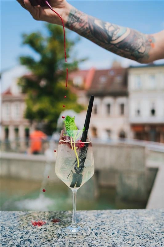 Vialli Design - Słomki szklane czarne 20cm zestaw 6 sztuk ze szczoteczką