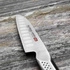 Global - Ukon Nóż Santoku żłobiony 14 cm