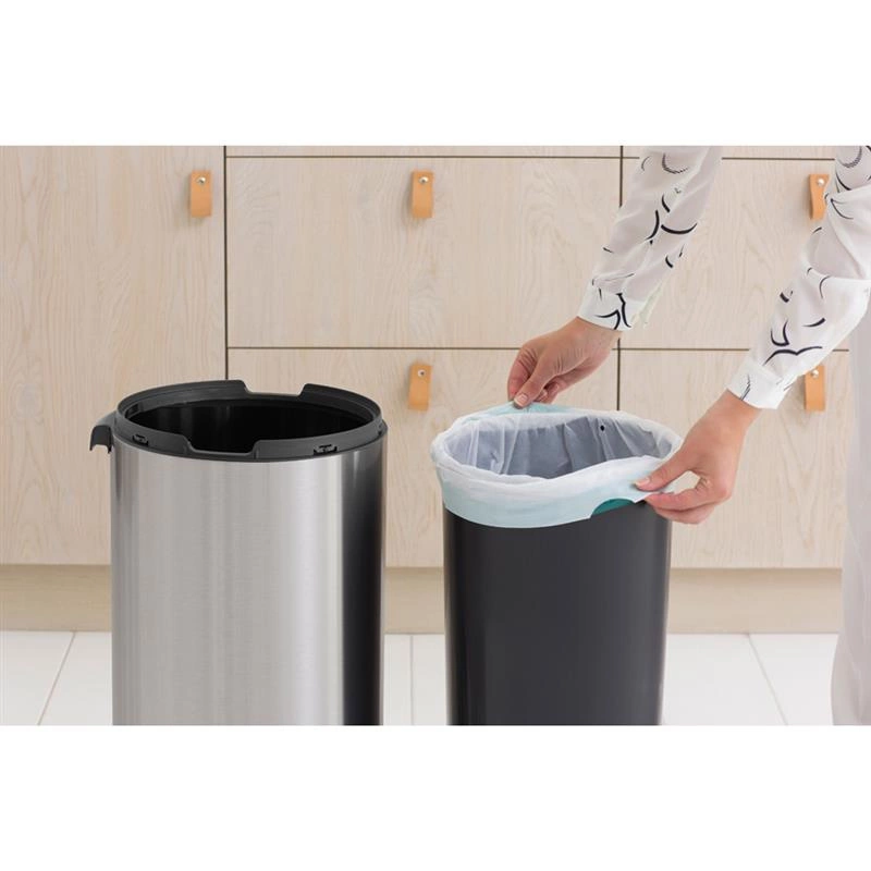 Brabantia - kosz na śmieci Touch Bin New 30l matowa stal FPP