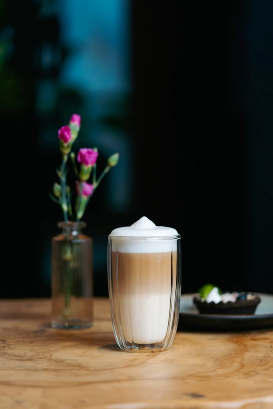 Vialli Design - Komplet 2 szklanek wysokich Tulip 350 ml