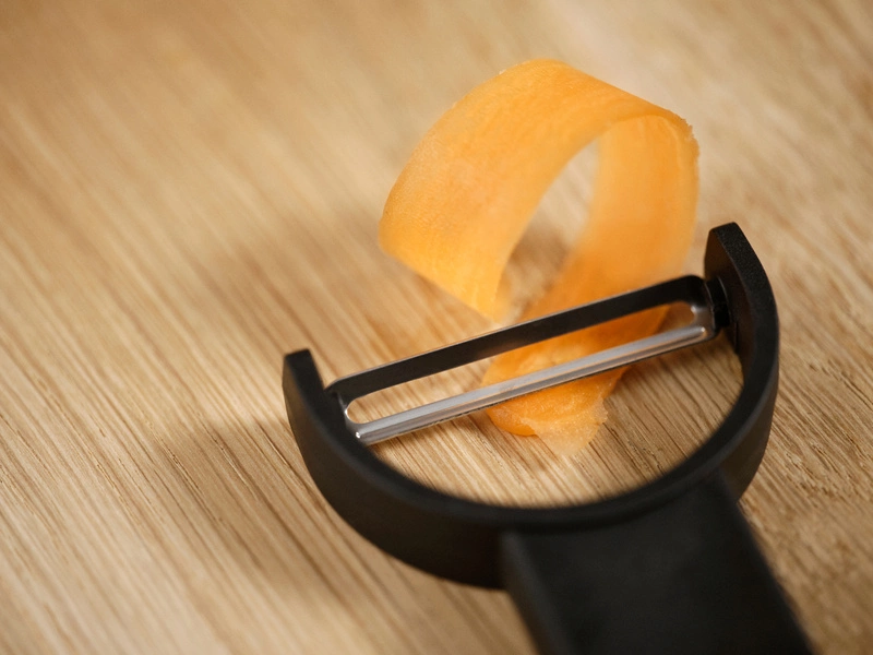 Zone Denmark - Obieraczka do warzyw 6 cm Singles Black