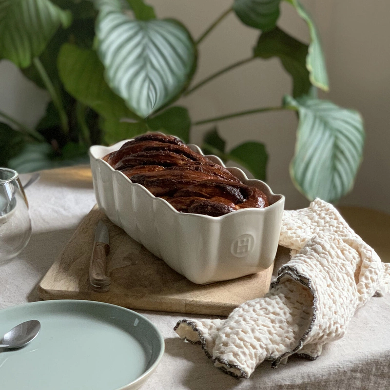 Emile Henry - Podłużne naczynie do pieczenia 26,5 kremowe