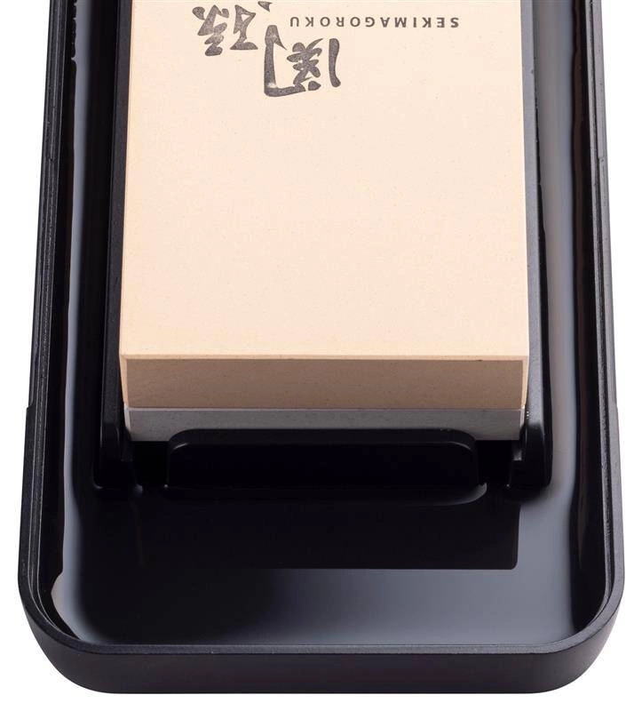 KAI - Kamień do ostrzenia 1000/4000 w etui Seki Magoroku