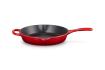 Le Creuset - patelnia żeliwna o smażenia i serwowania 26 cm wiśniowa
