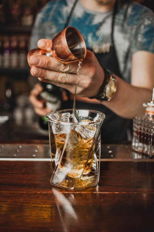 Vialli Design - Szklanka z podwójną ścianką do whisky 300 ml Cristallo