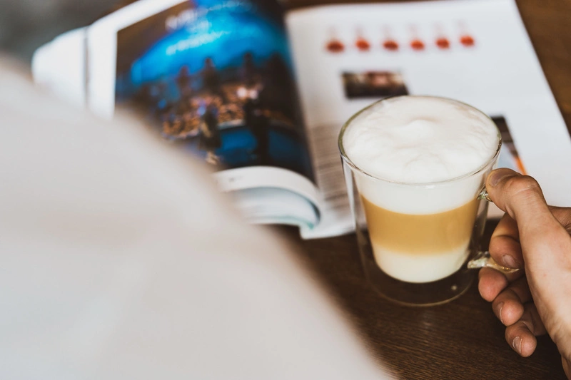 Vialli Design - Zestaw 2 szklanek z podwójną ścianką Diva 400 ml