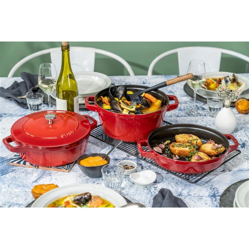 Staub - zestaw 3 naczyń żeliwnych+ pokrywka 24 cm czerwony