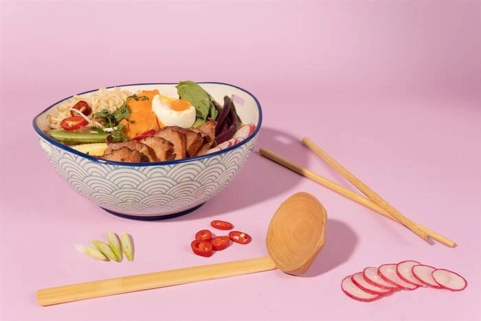 Typhoon - Miska na ramen + pałeczki Creme World Foods