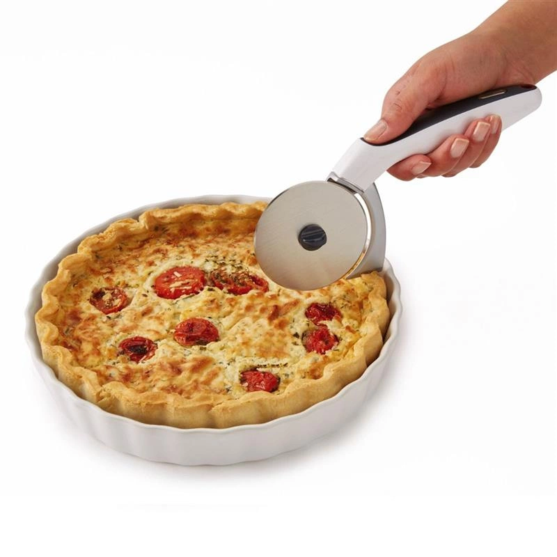 Zyliss - Nóż do pizzy + dokrawacz