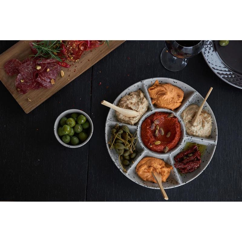 Sagaform - talerz do serwowania z przegrodami, kamionka, śred. 26 x 3,5 cm, szary Ditte