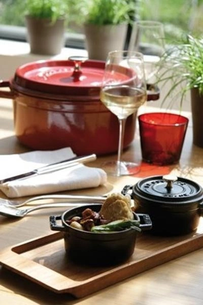 Staub - garnek brytfanna żeliwna wiśniowa 0,25 l 10 cm