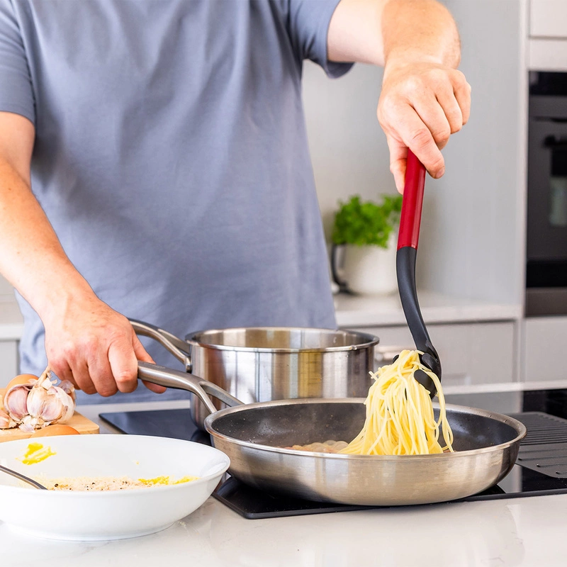 KitchenAid Culinary Tools - łyżka do makaronu Empire Red