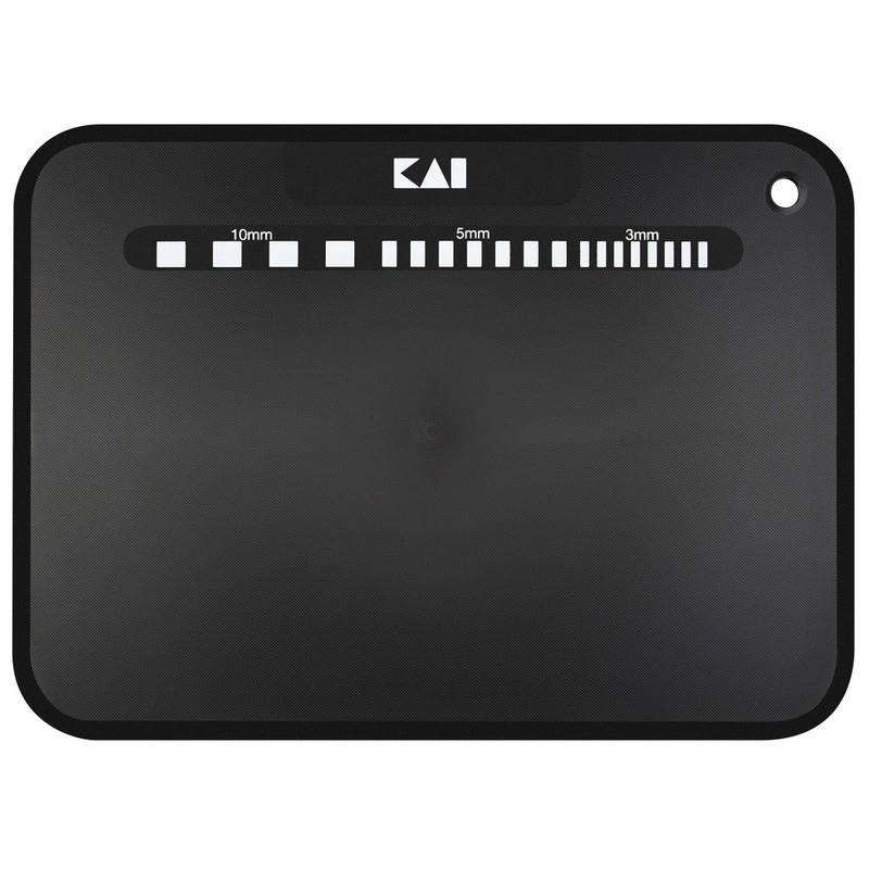 KAI - Mata do krojenia z podziałką 27x37