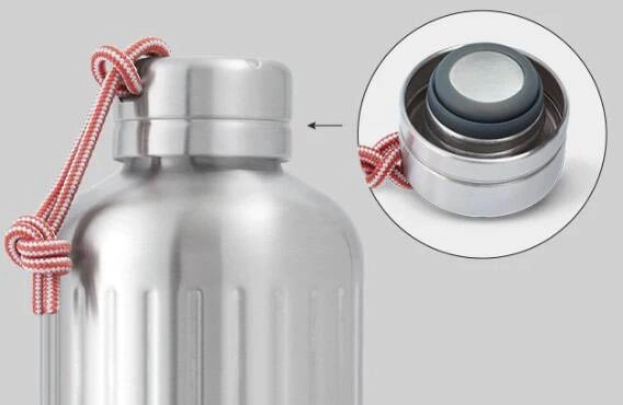 Black + Blum - Butelka stalowa EXPLORER 850ml. oliwkowa