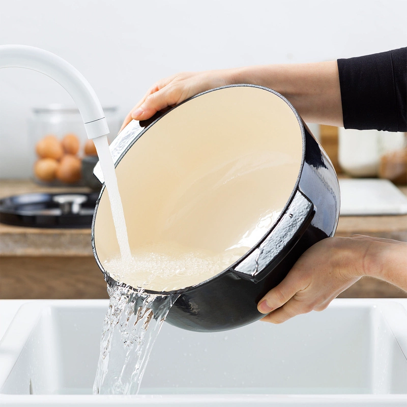 KitchenAid - garnek żeliwny owalny 5,6L Onyx Black