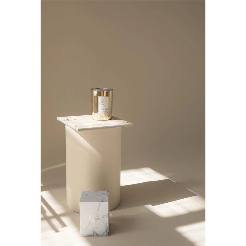 Victorian - świeca zapachowa Silver Rain: roślinność liściasta i cyklamen, do 45 godzin, śred. 8 x 10,5 cm Marble