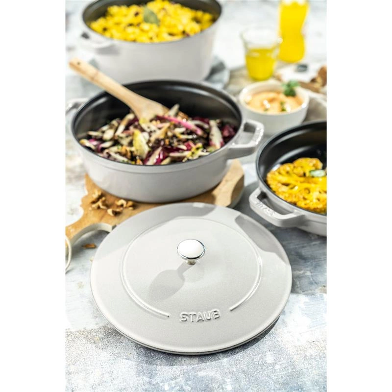 Staub - zestaw 3 naczyń żeliwnych+ pokrywka 24 cm truflowy